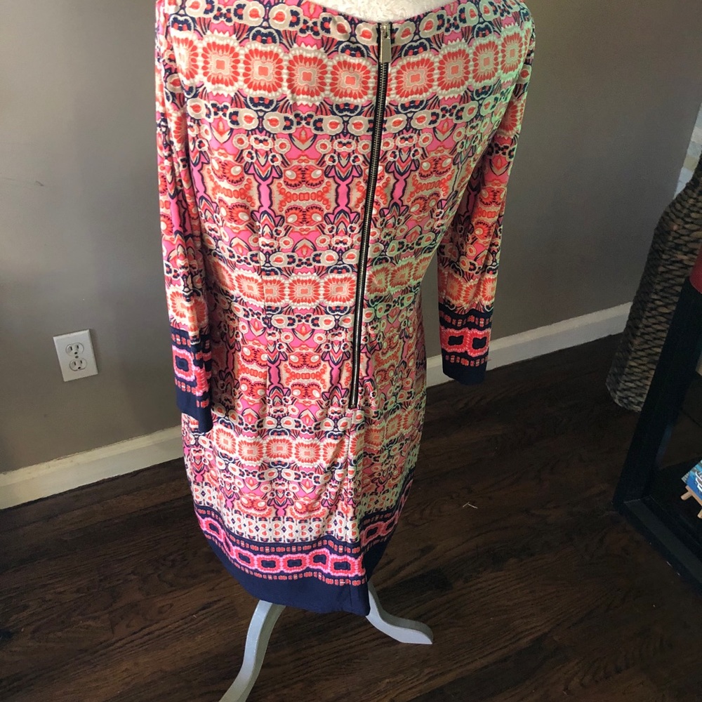 Dress - Picture 3 of 12